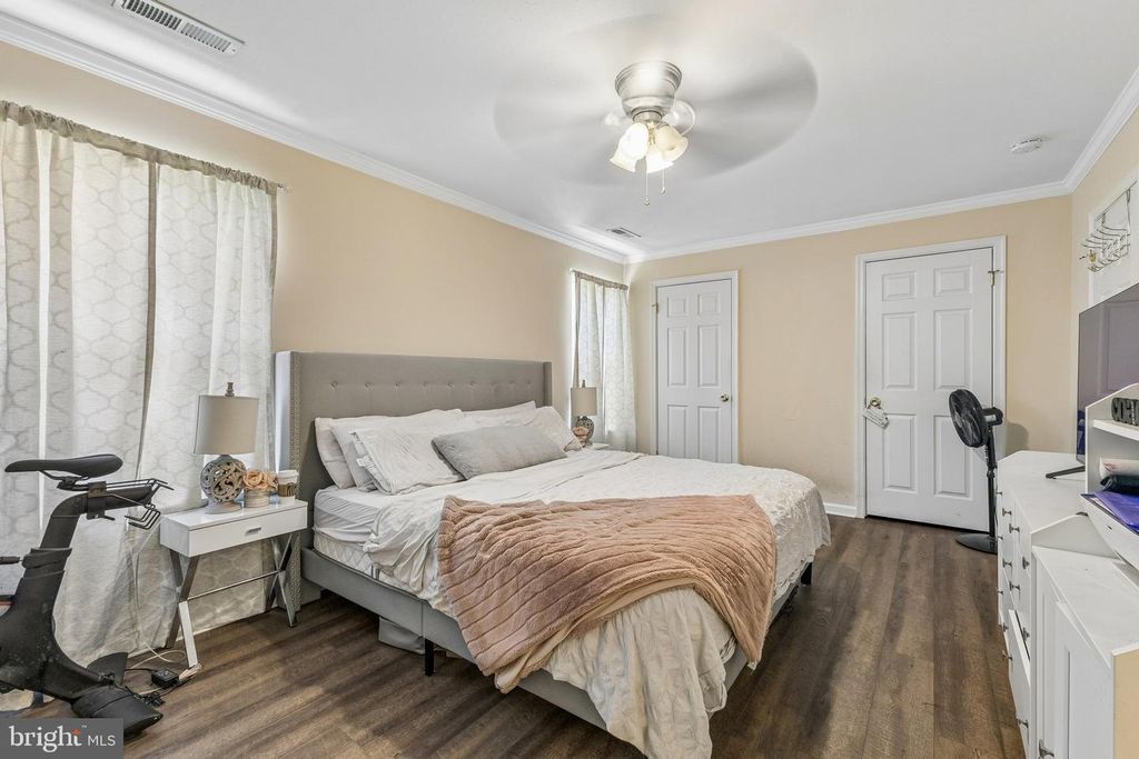 Image 10 of property listing at 14435 BONNETT LN, Laurel, MD 20707