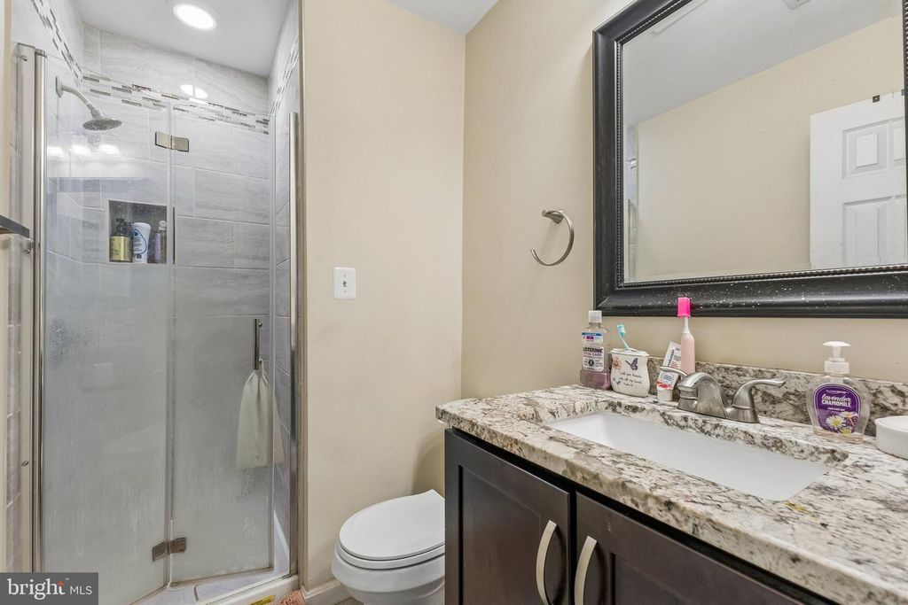 Image 13 of property listing at 14435 BONNETT LN, Laurel, MD 20707