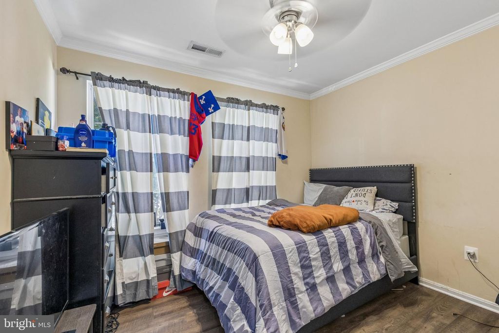 Image 15 of property listing at 14435 BONNETT LN, Laurel, MD 20707