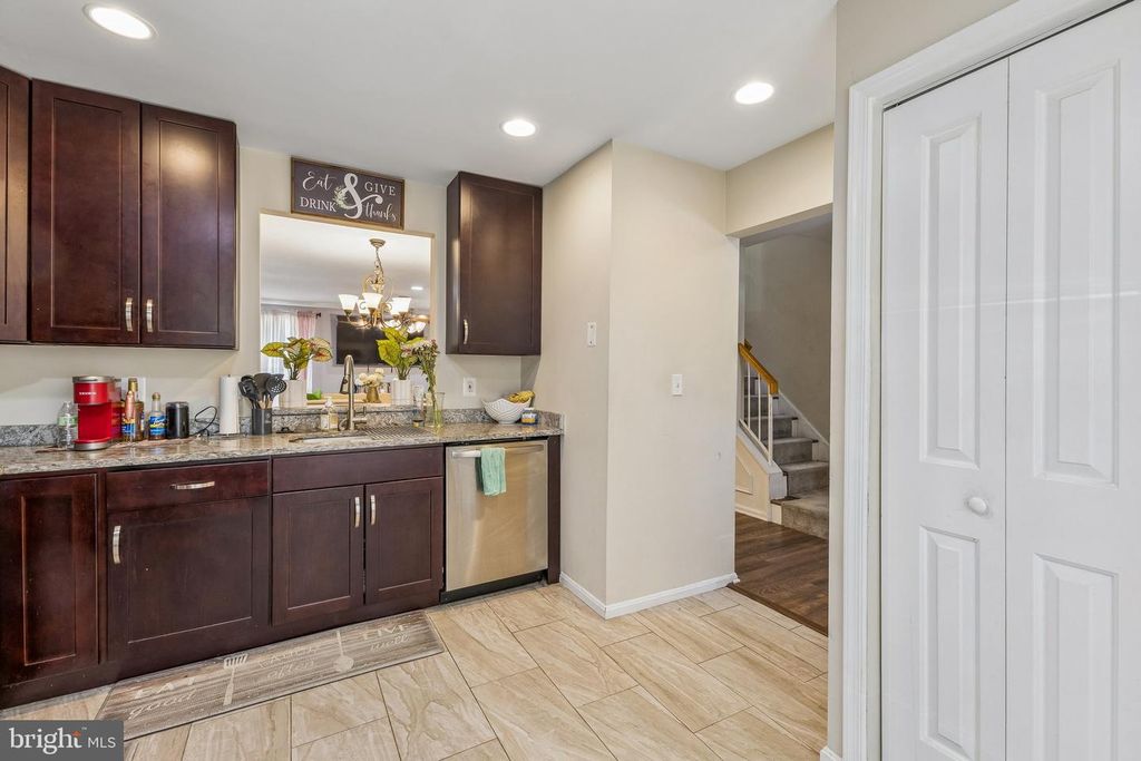 Image 6 of property listing at 14435 BONNETT LN, Laurel, MD 20707