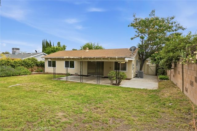 24115 Gilmore Street, West Hills, CA 91307