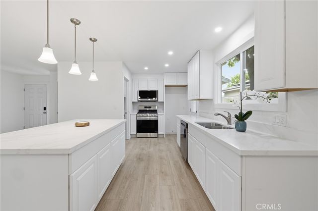 24115 Gilmore Street, West Hills, CA 91307