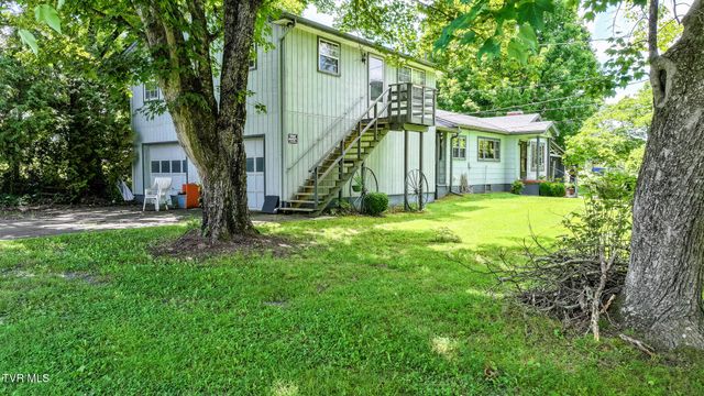 950 Middle Creek Road, Afton, TN 37616