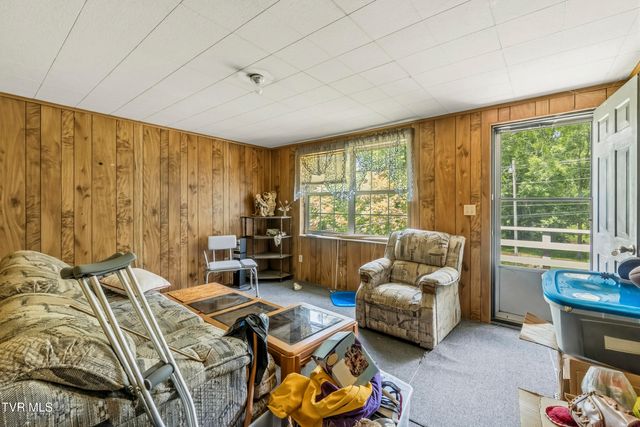950 Middle Creek Road, Afton, TN 37616