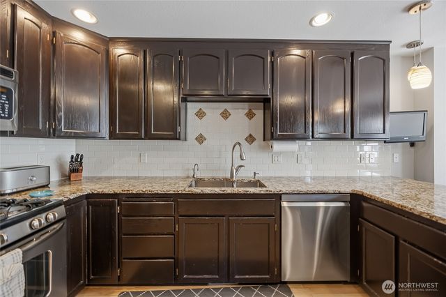24047 192nd Place SE, Covington, WA 98042