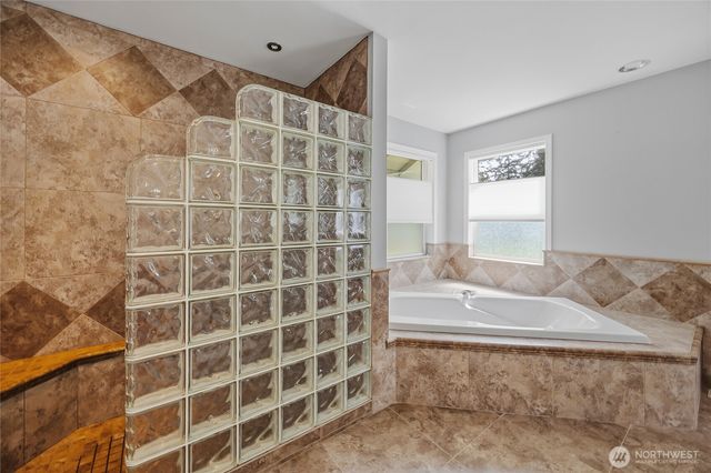 24047 192nd Place SE, Covington, WA 98042