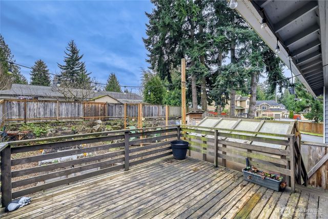 18517 44th Avenue W, Lynnwood, WA 98037