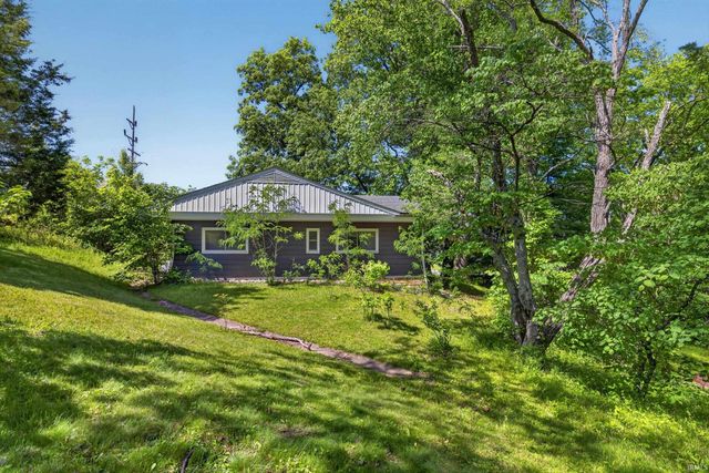 1526 25th Street, Bedford, IN 47421