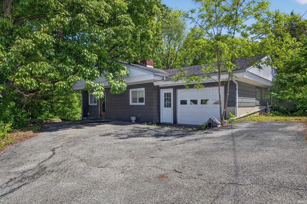 1526 25th Street, Bedford, IN 47421