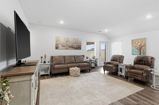 7220 E 154th Place S, Bixby, OK 74008