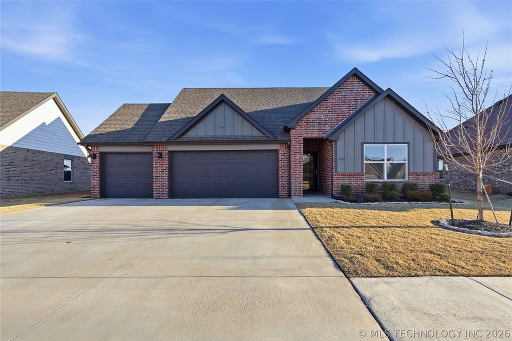 7220 E 154th Place S, Bixby, OK 74008