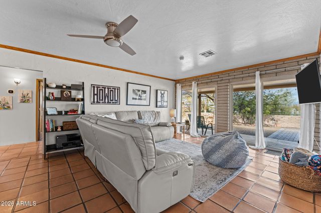 450 N LOS ALTOS Drive, Wickenburg, AZ 85390