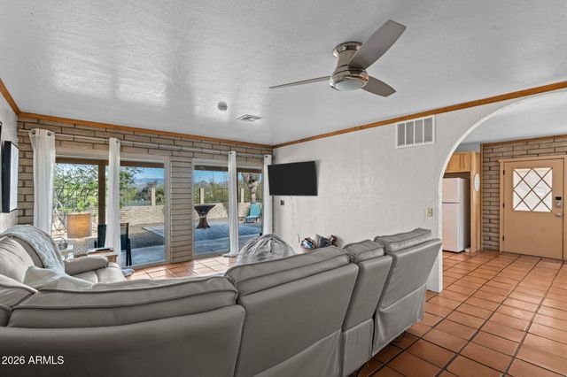 450 N LOS ALTOS Drive, Wickenburg, AZ 85390