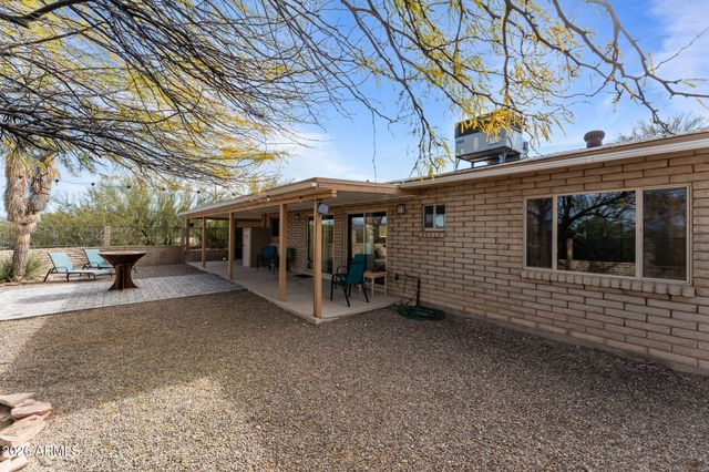 450 N LOS ALTOS Drive, Wickenburg, AZ 85390