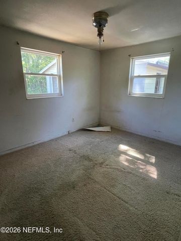 2930 LORAN Drive N, Jacksonville, FL 32216