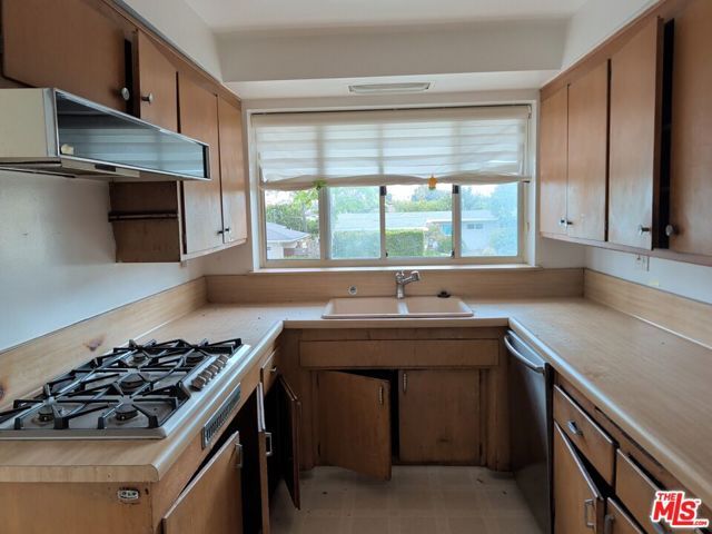 8217 Billowvista Drive, Playa Del Rey (los Angeles), CA 90293