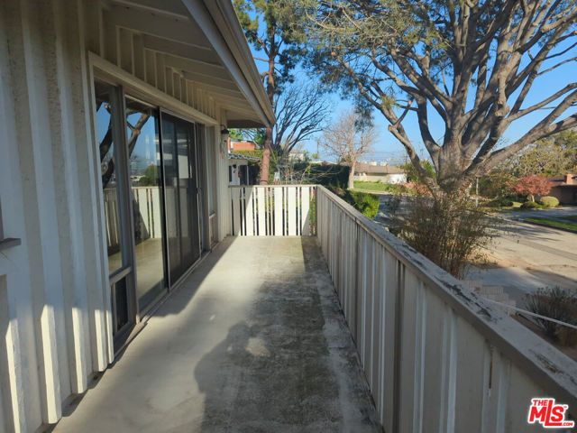 8217 Billowvista Drive, Playa Del Rey (los Angeles), CA 90293