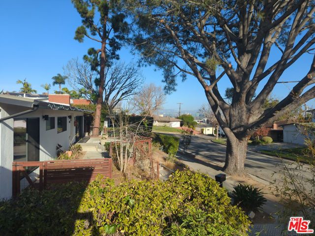 8217 Billowvista Drive, Playa Del Rey (los Angeles), CA 90293