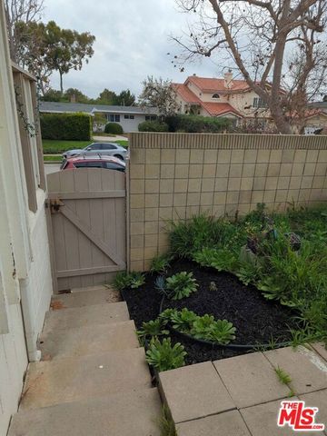 8217 Billowvista Drive, Playa Del Rey (los Angeles), CA 90293