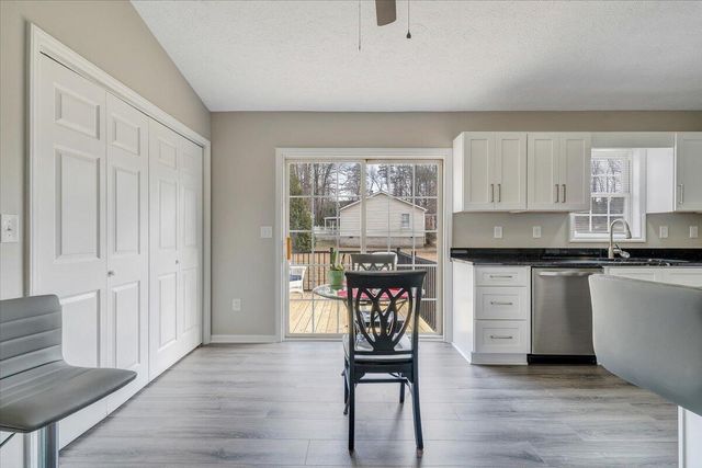 44 Strawberry Banks DR, Moneta, VA 24121