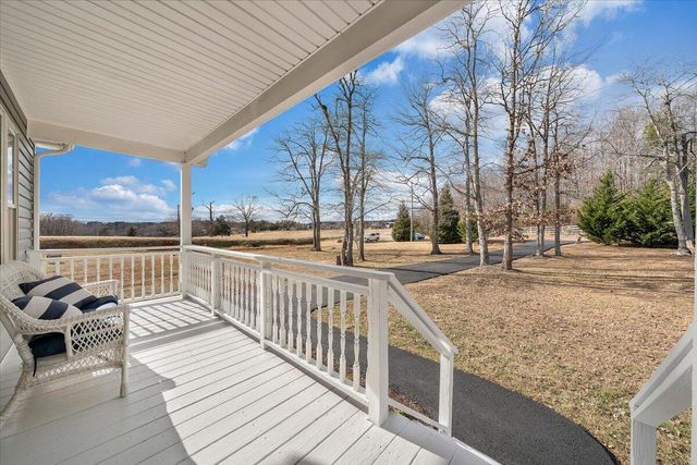 44 Strawberry Banks DR, Moneta, VA 24121