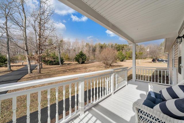 44 Strawberry Banks DR, Moneta, VA 24121