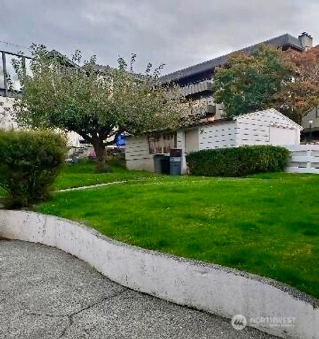 640 Bell Street, Edmonds, WA 98020