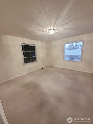 640 Bell Street, Edmonds, WA 98020