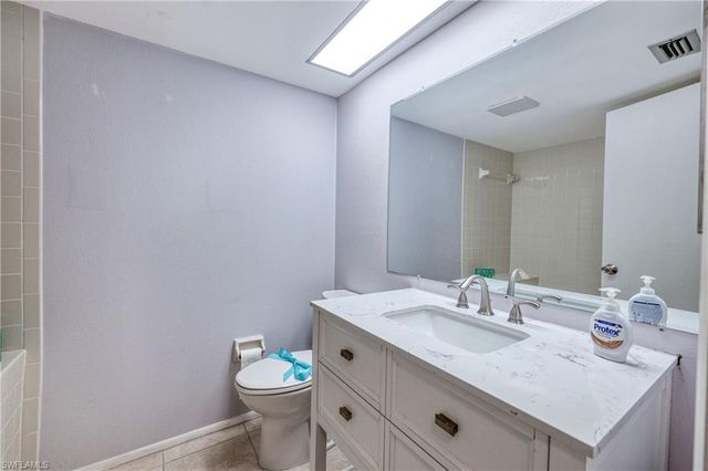 17456 OVERHILL DR F, Fort Myers, FL 33908