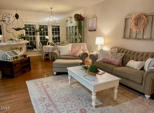 8318 Pilots View Drive, Raleigh, NC 27617