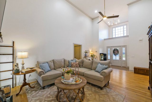 758 W 12th Street, Chickamauga, GA 30707