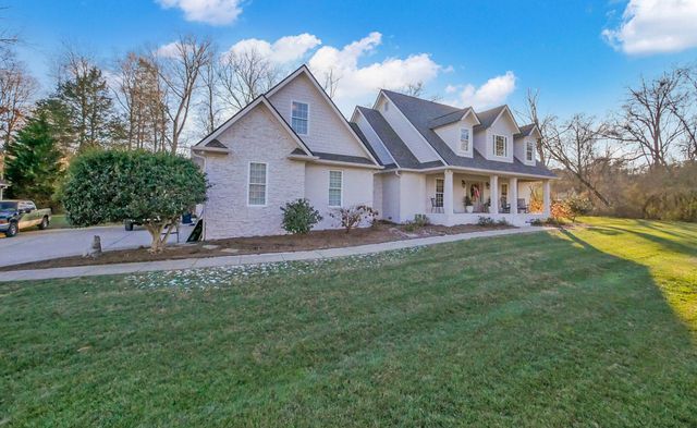 758 W 12th Street, Chickamauga, GA 30707