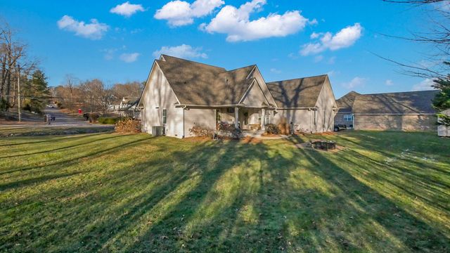 758 W 12th Street, Chickamauga, GA 30707