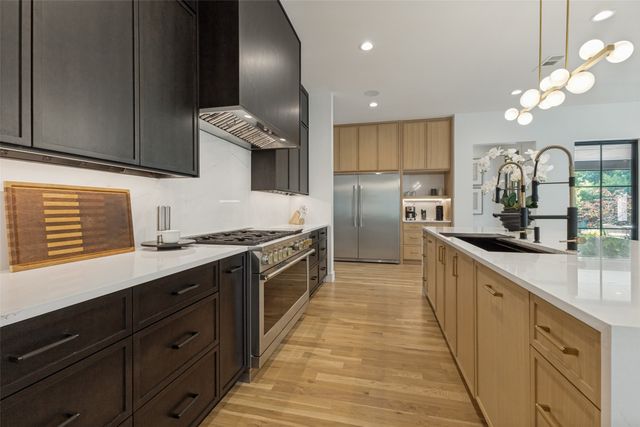 1606 Old Gate Lane, Dallas, TX 75218