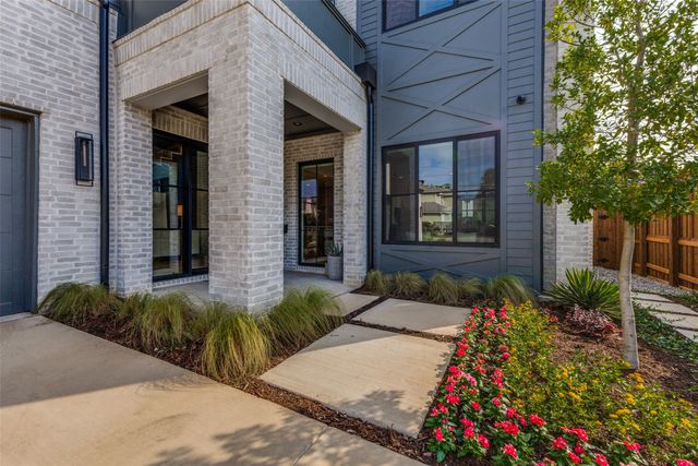 1606 Old Gate Lane, Dallas, TX 75218