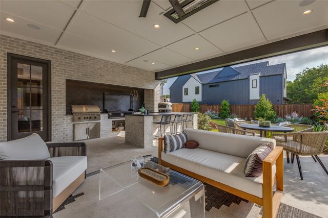1606 Old Gate Lane, Dallas, TX 75218