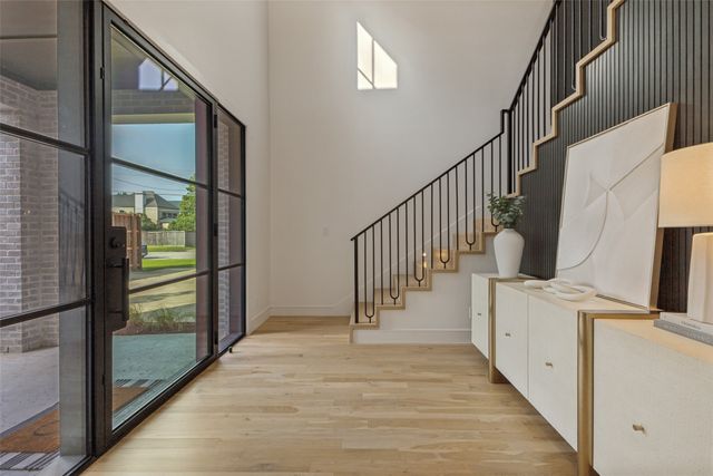 1606 Old Gate Lane, Dallas, TX 75218
