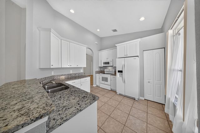 5743 Sunberry Circle, Fort Pierce, FL 34951