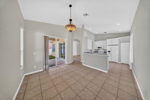 5743 Sunberry Circle, Fort Pierce, FL 34951