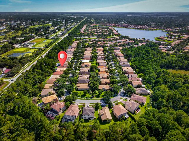 5743 Sunberry Circle, Fort Pierce, FL 34951