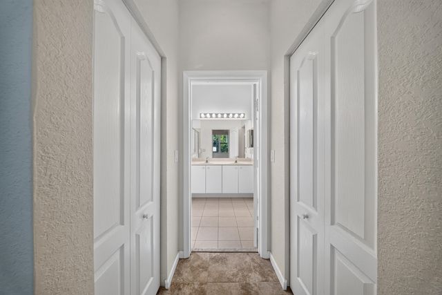 5743 Sunberry Circle, Fort Pierce, FL 34951