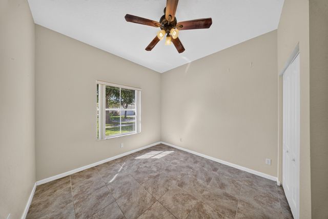 5743 Sunberry Circle, Fort Pierce, FL 34951