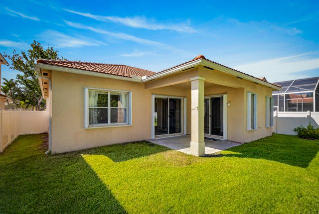 5743 Sunberry Circle, Fort Pierce, FL 34951