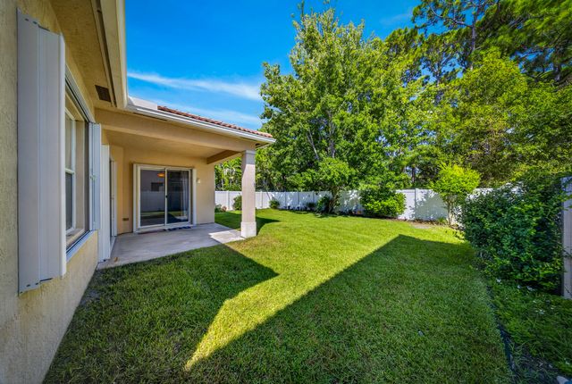 5743 Sunberry Circle, Fort Pierce, FL 34951