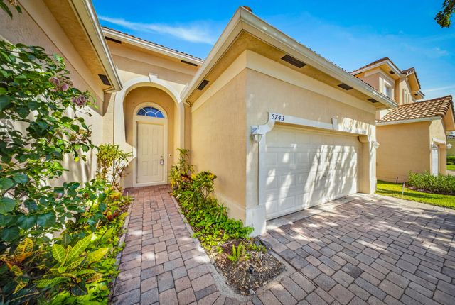 5743 Sunberry Circle, Fort Pierce, FL 34951