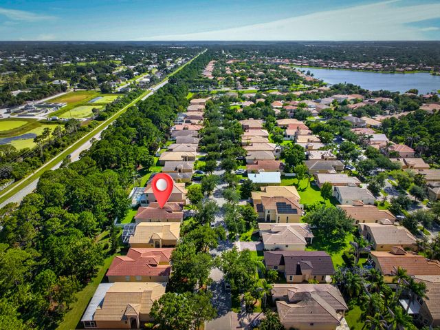 5743 Sunberry Circle, Fort Pierce, FL 34951
