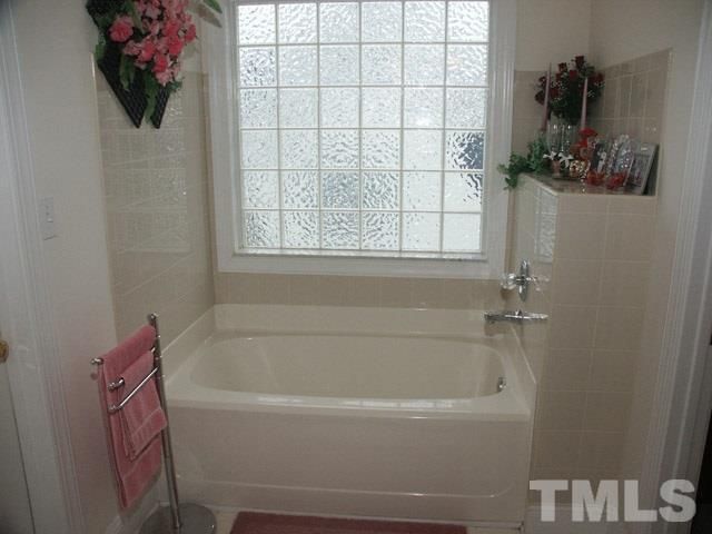 3319 Swinford Court, Raleigh, NC 27604