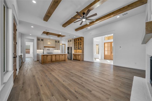 819 Meadow Lark Lane, Red Oak, TX 75154