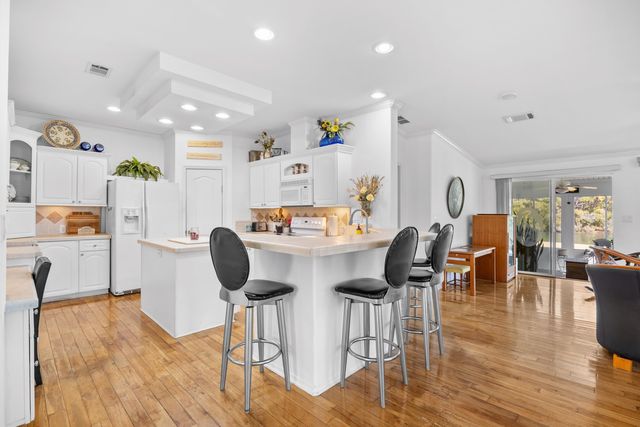 141 Lakeside Crossing Dr., Conway, SC 29526