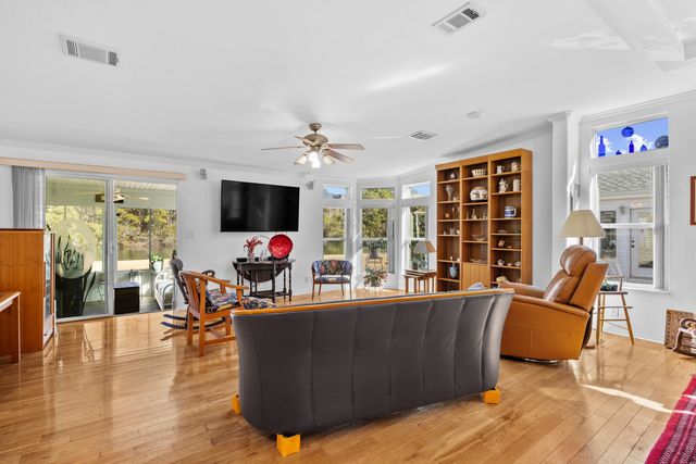 141 Lakeside Crossing Dr., Conway, SC 29526